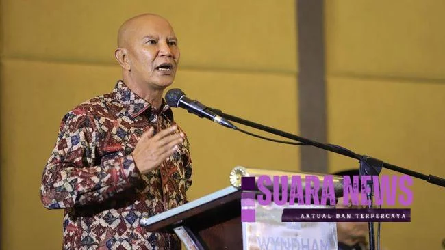 Ketua Banggar DPR, Said Abdullah, menilai pemerintah harus waspada terhadap nilai tukar rupiah yang terus melemah agar tidak menjadi krisis finansial.
