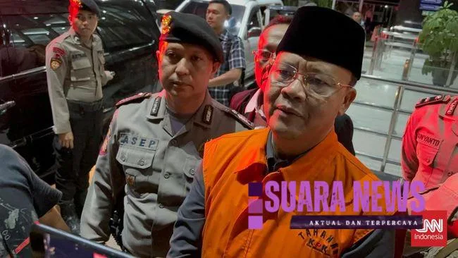 Gubernur Bengkulu Rohidin Mersyah berjanji bakal bersikap kooperatif usai ditetapkan KPK sebagai tersangka dugaan korupsi.