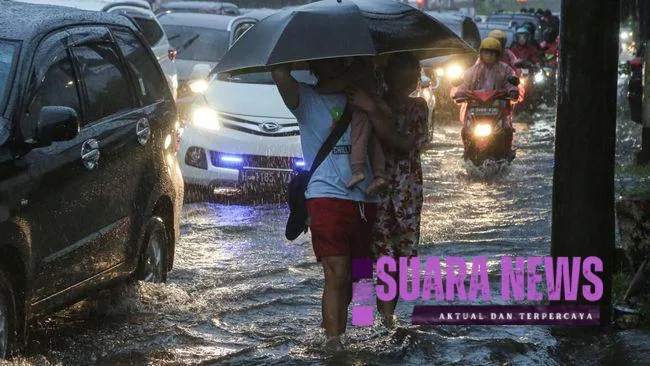 Masyarakat diminta mewaspadai potensi cuaca ekstrem selama periode Natal 2024 dan Tahun Baru 2025 (Nataru).