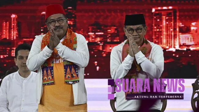 Juru bicara tim pemenangan Pramono-Rano mengatakan tim berisi orang-orang yang sudah membantu pasangan ini dan akan diumumkan di waktu yang tepat.
